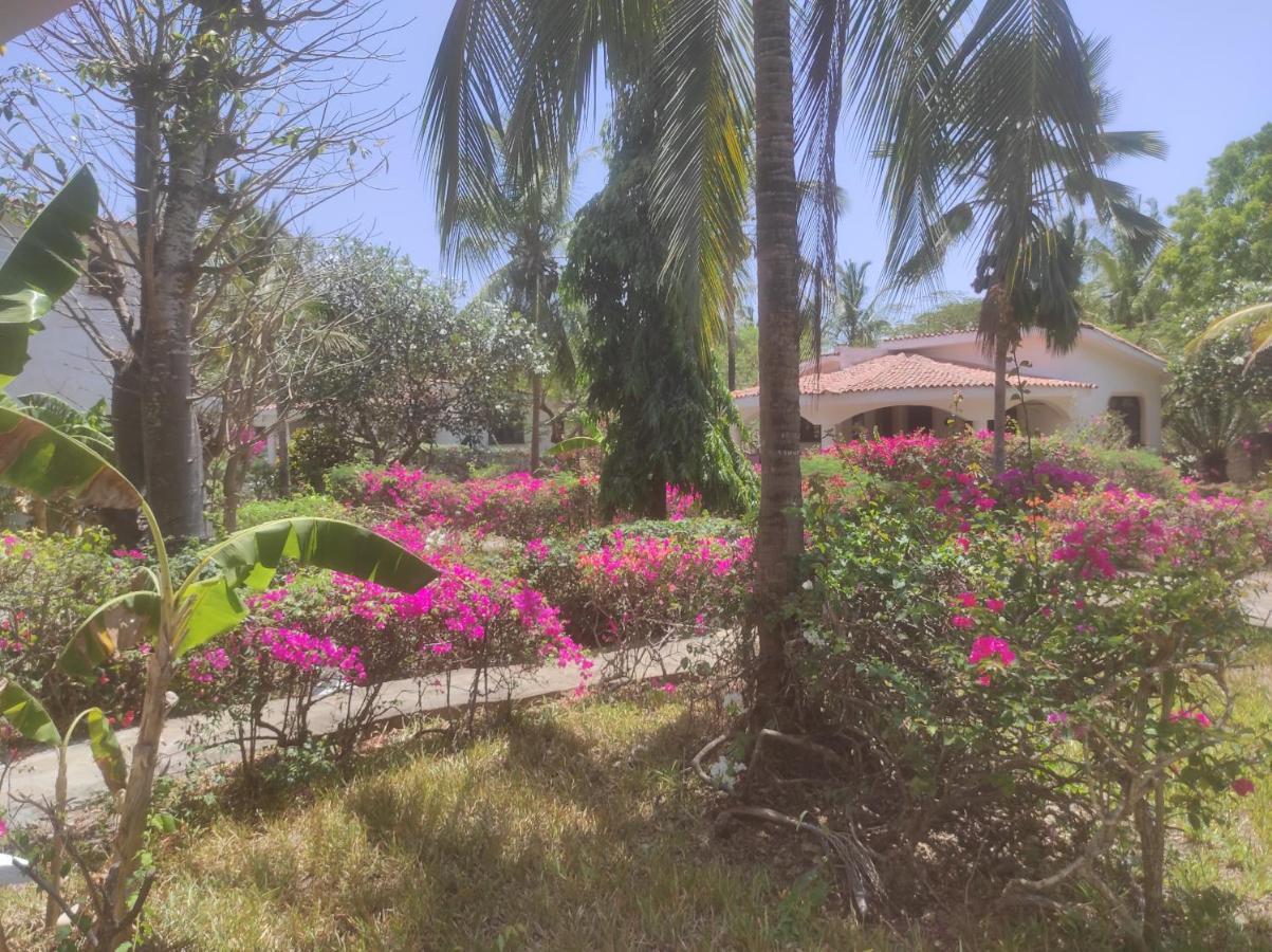 2Livu Villas Watamu Kültér fotó