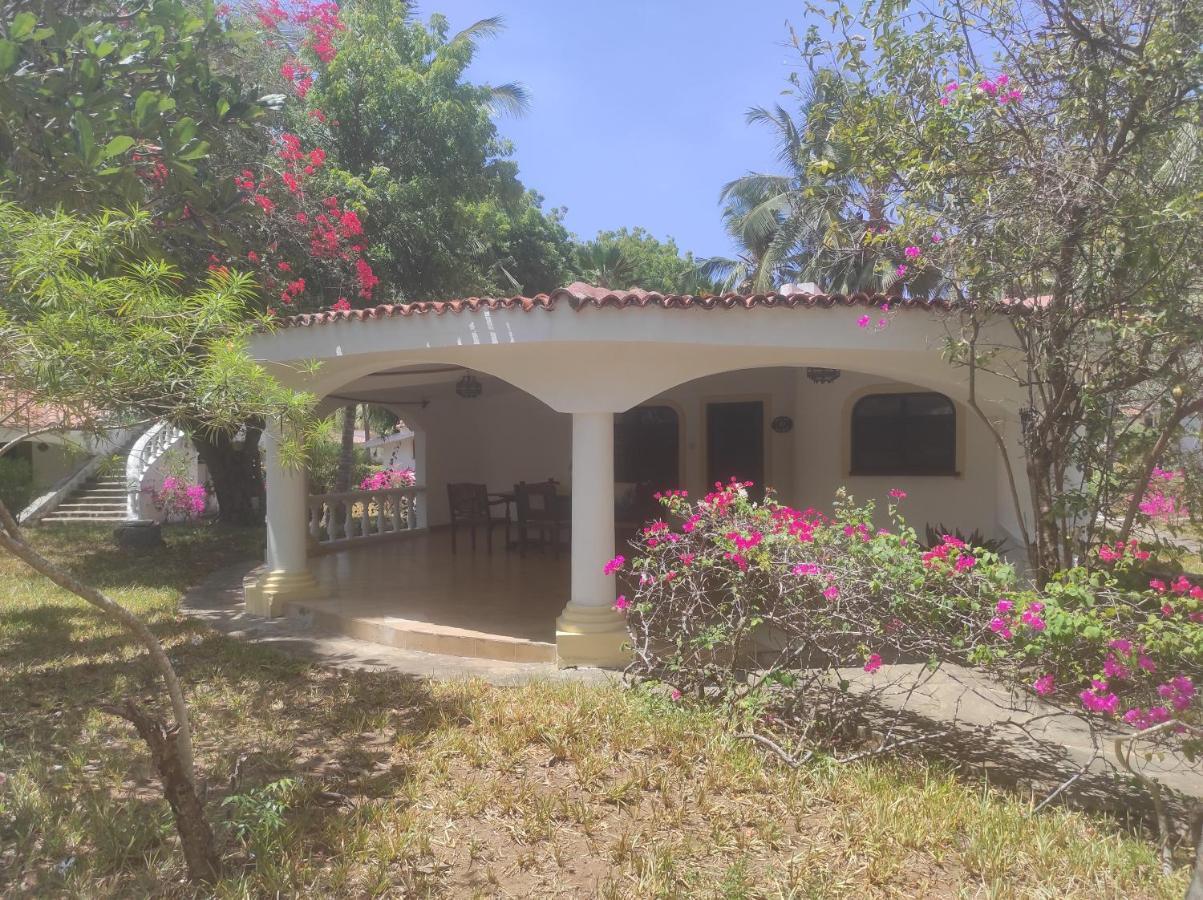 2Livu Villas Watamu Kültér fotó