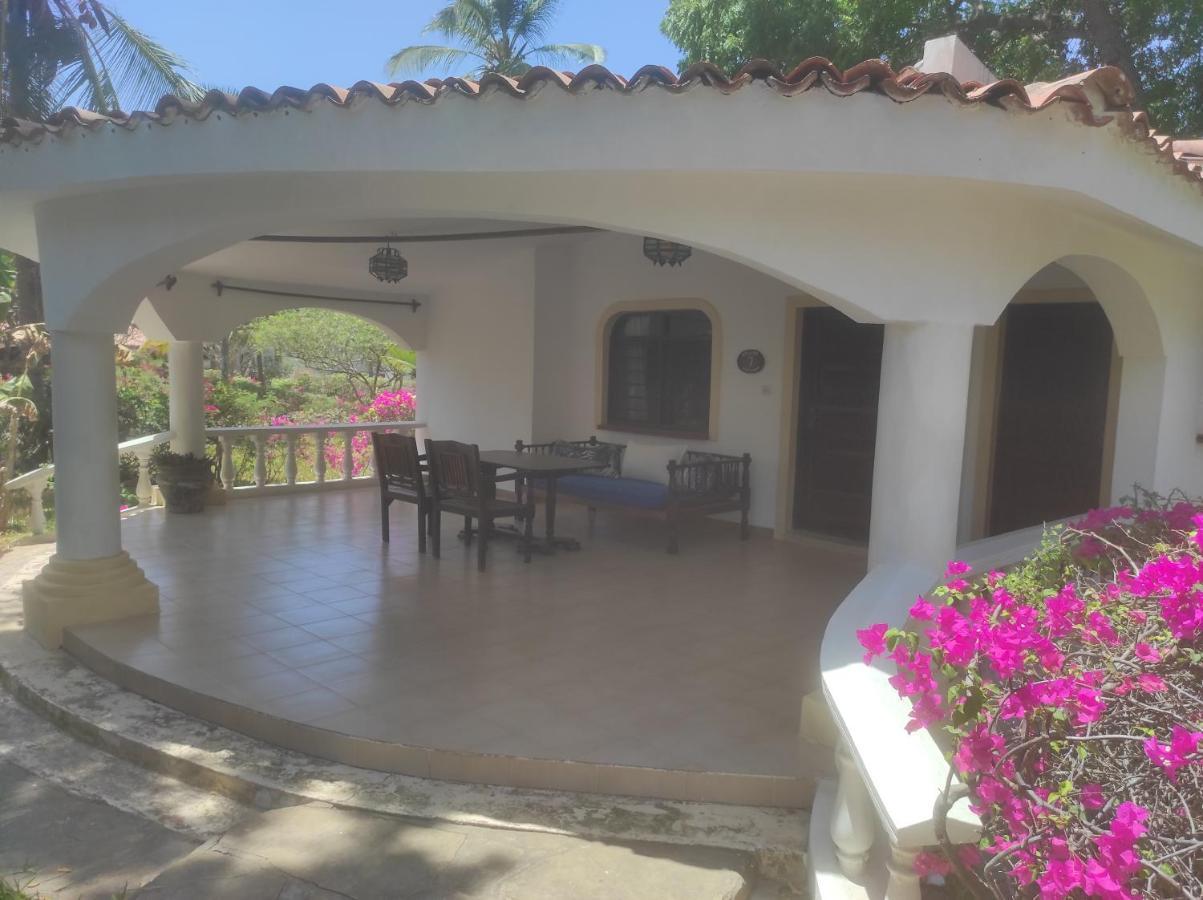 2Livu Villas Watamu Kültér fotó